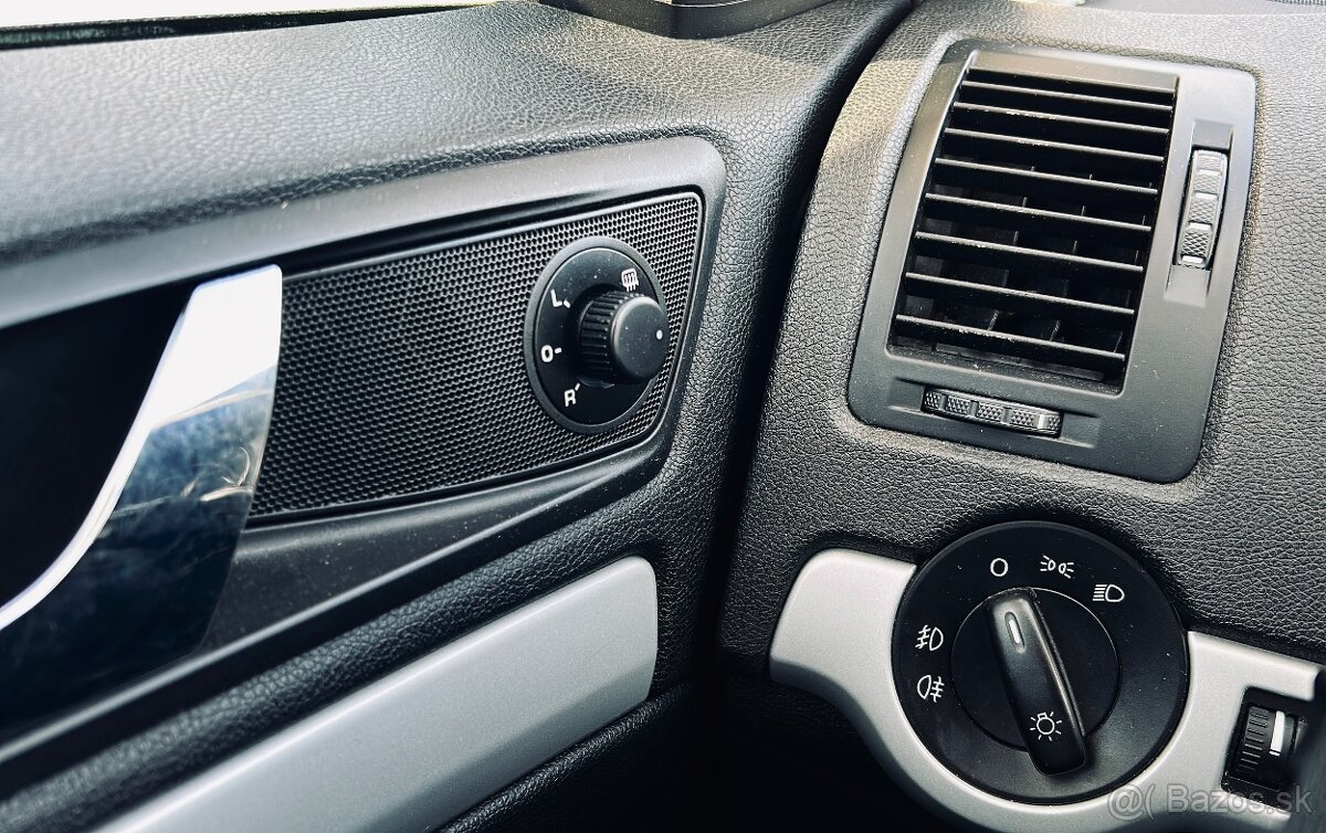 Škoda Octavia 2 facelift 1.6MPI 75kw - 12