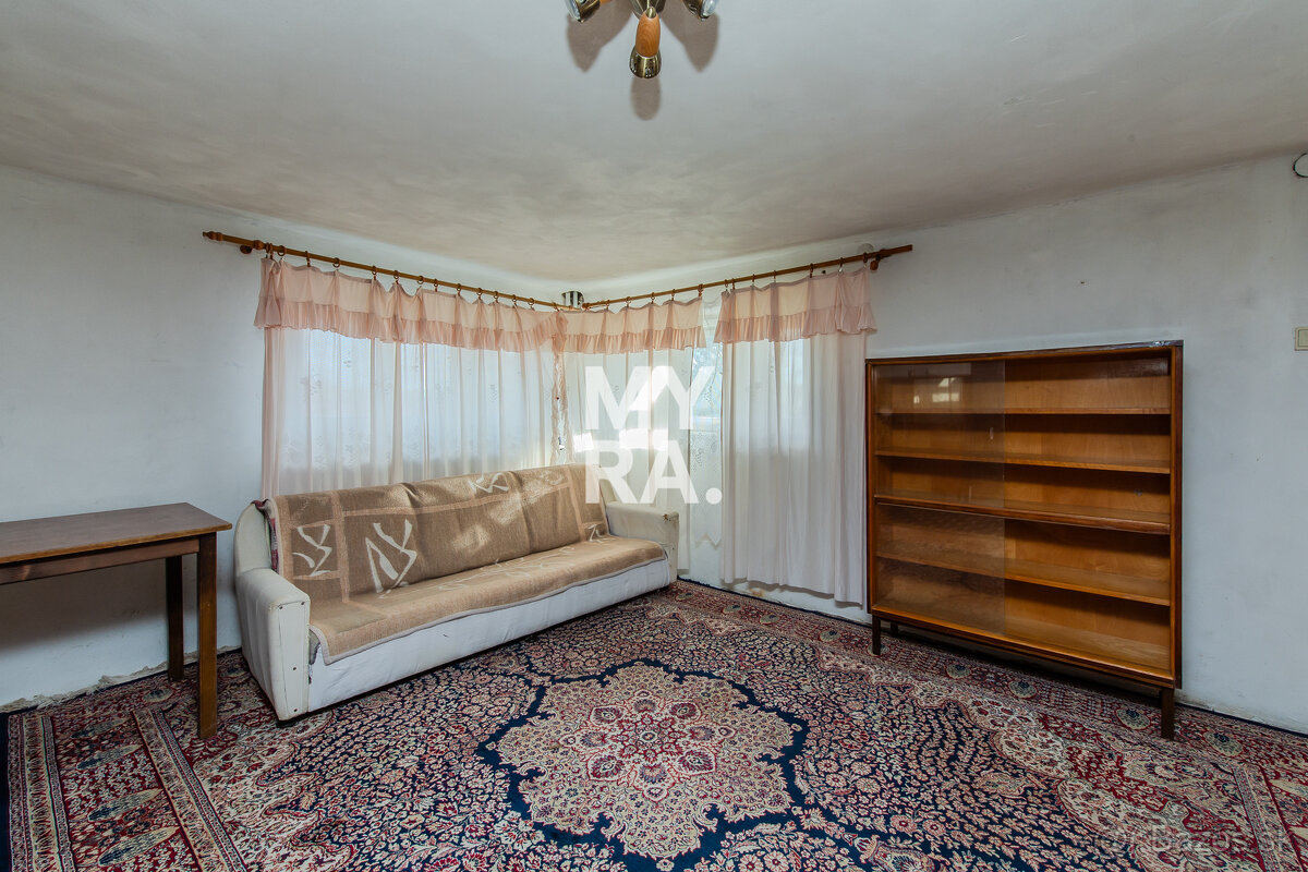 Rodinný dom s rovinatým pozemkom 2970 m² - Lúčka, okres S - 12