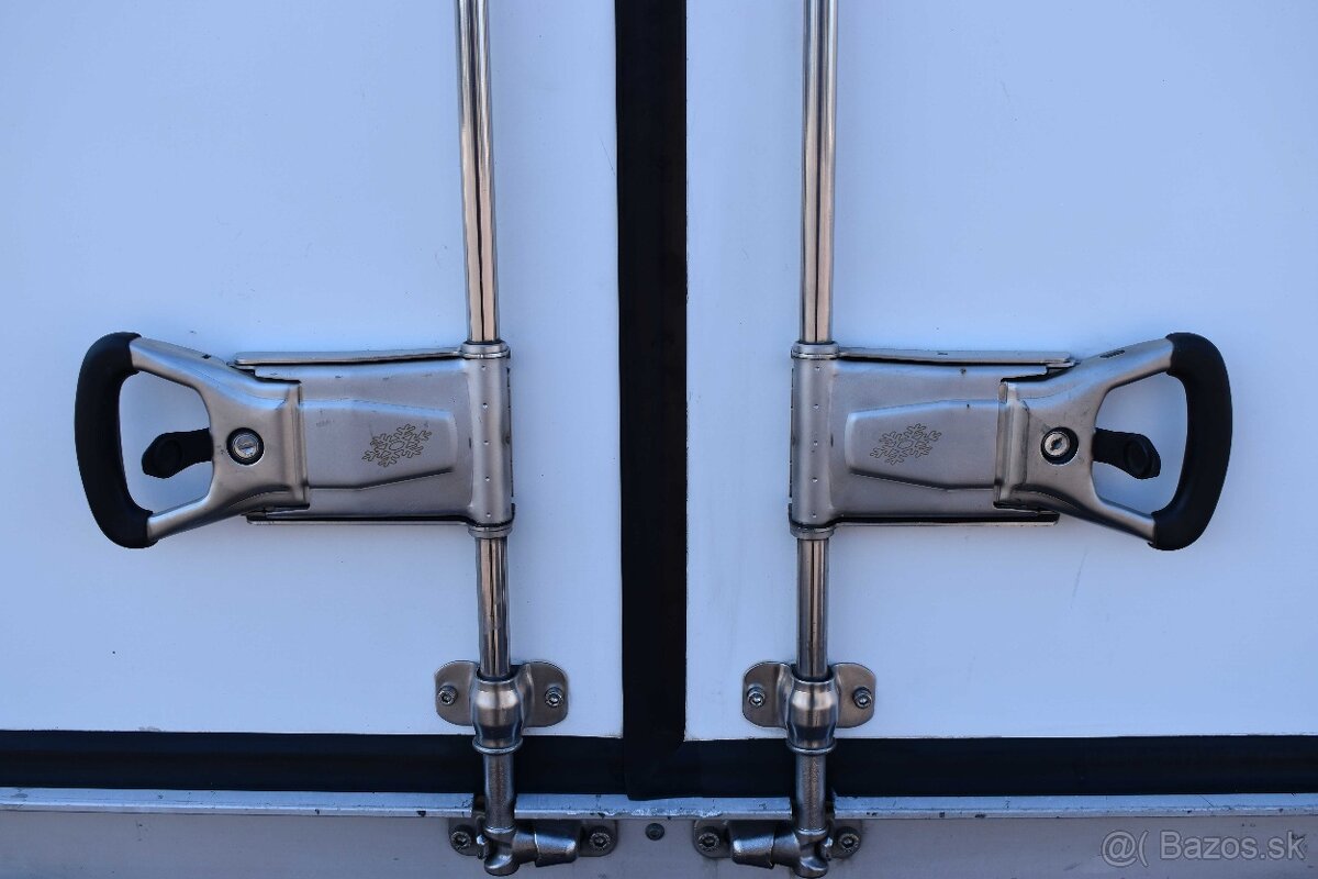 VW Crafter 2.0TDI.MRAZÁK/CHLAĎÁK.NOVÉ ROZVODY.ZÁSUVKA.DPH - 12