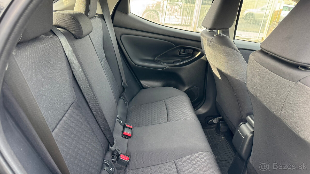 Toyota Yaris 1.5 Dynamic Force Comfort MDS - 12