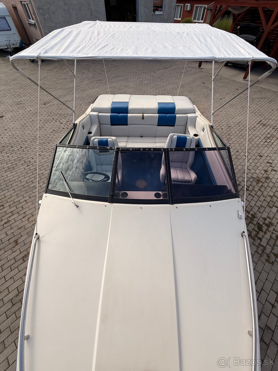 Motorový čln Wellcraft 187 Eclipse XL + prives - 12