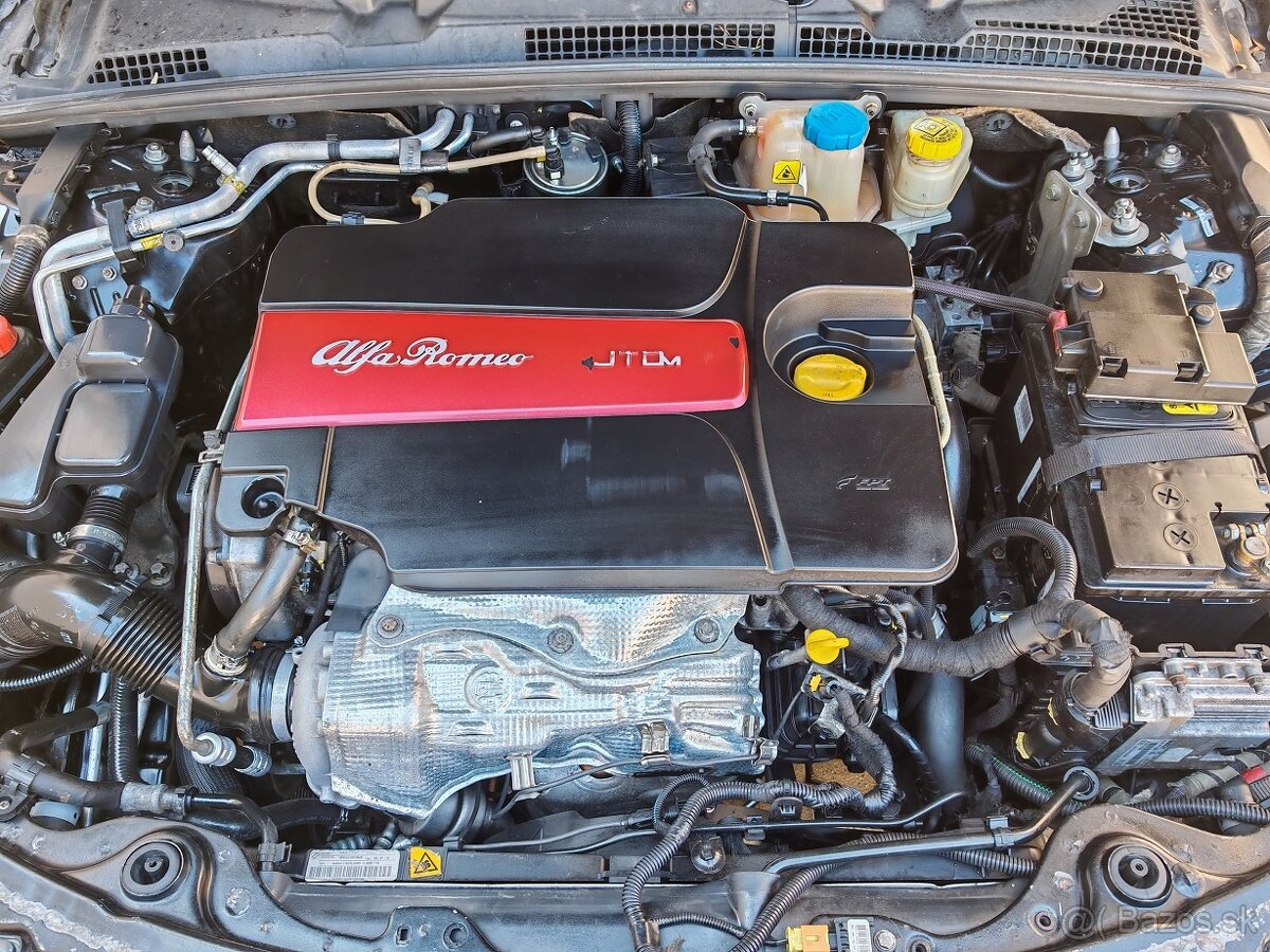 Alfa Romeo 159 Sportwagon 2.0 JTDm - 12