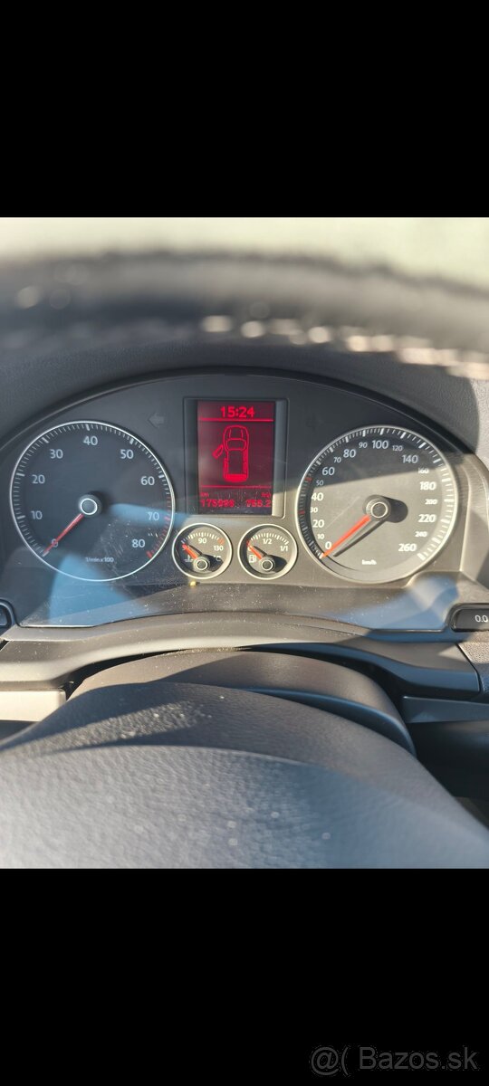 Predám Volkswagen Golf 5 - 12