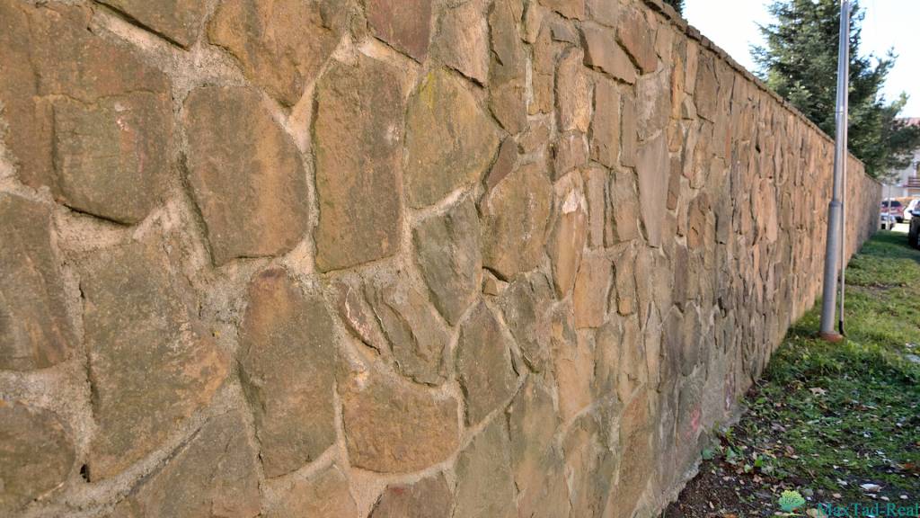 Výnimočné miesto na bývanie aj podnikanie vo Veľkej Lomnici, - 12