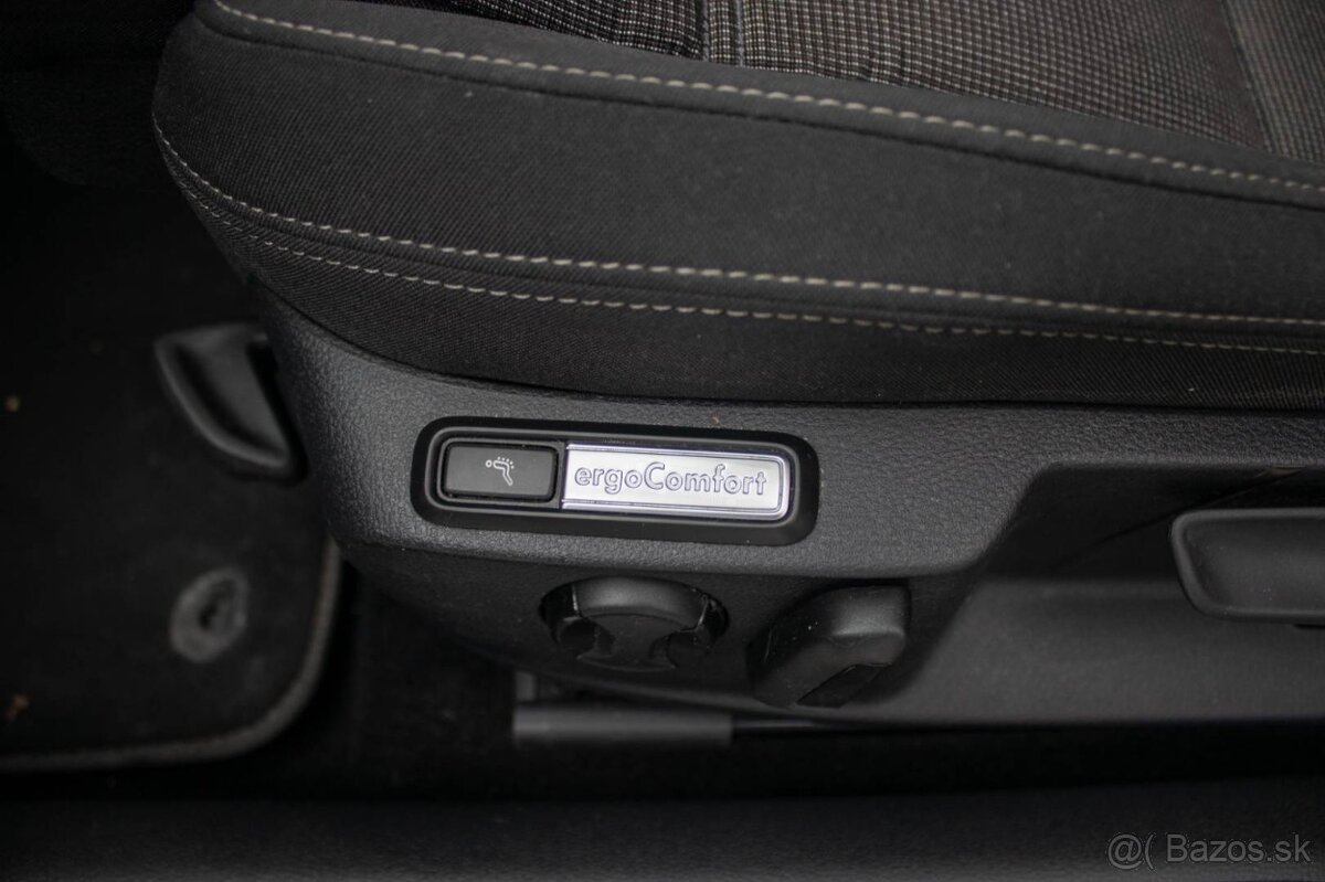 Volkswagen Passat Variant 2.0 TDI EVO Business DSG - 12