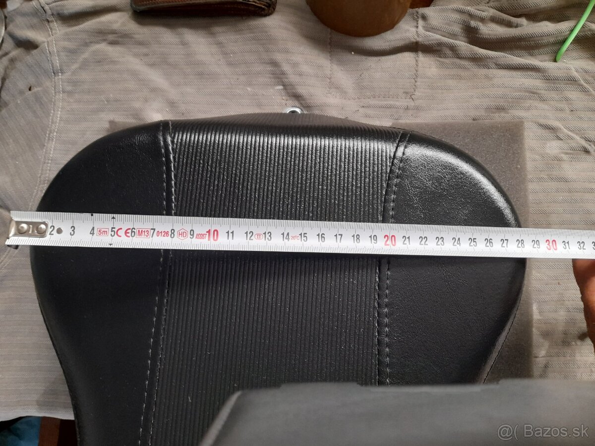 HARLEY DAVIDSON® BREAKOUT FXSB - 12