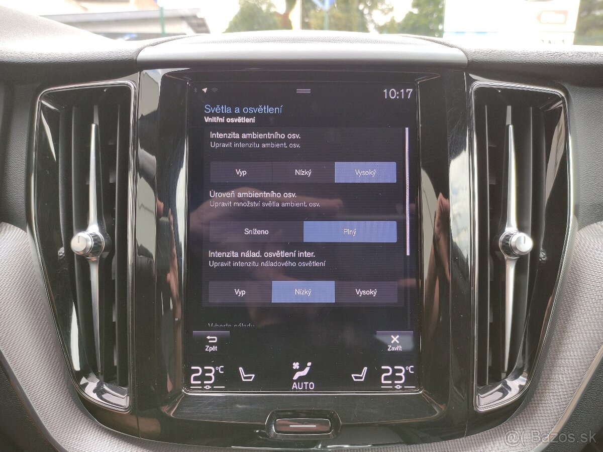 Volvo XC60 D4 R DESIGN FullLED KAMERA PANORAMA - 12