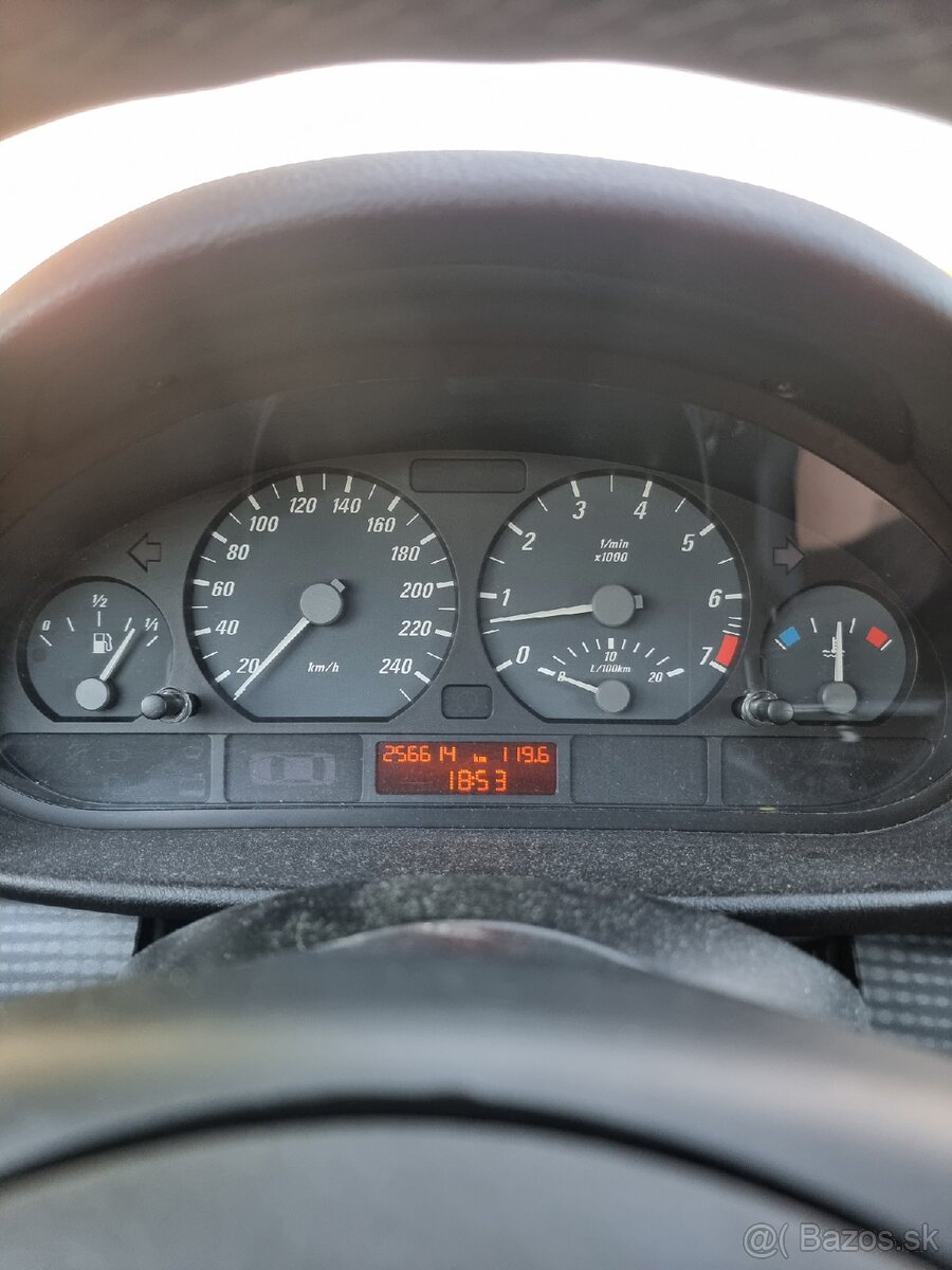 BMW E46 320ci - 12