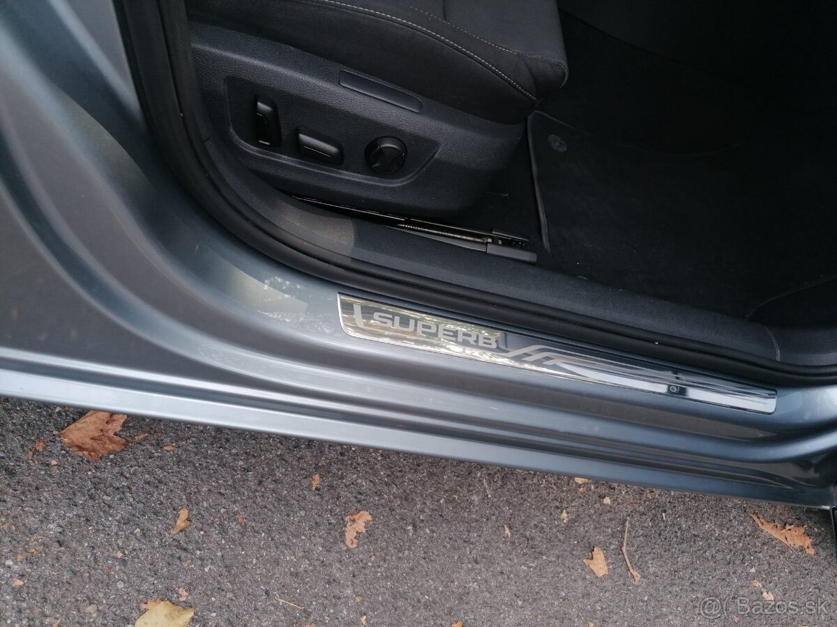 ŠKODA SUPERB 2,0TDi 110kw DSG GPS Panorama Xenon 2016 - 12