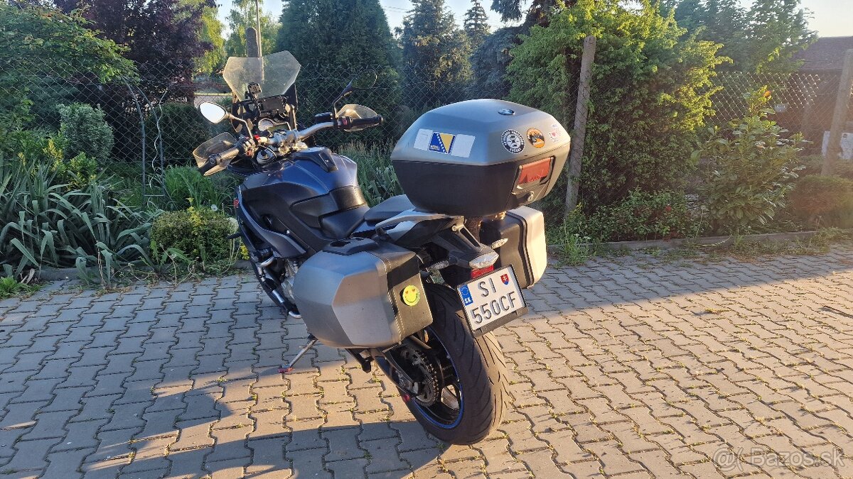 Predám BMW s1000xr,ročník 9/2017 najazdené 52 654km , 121kw - 12