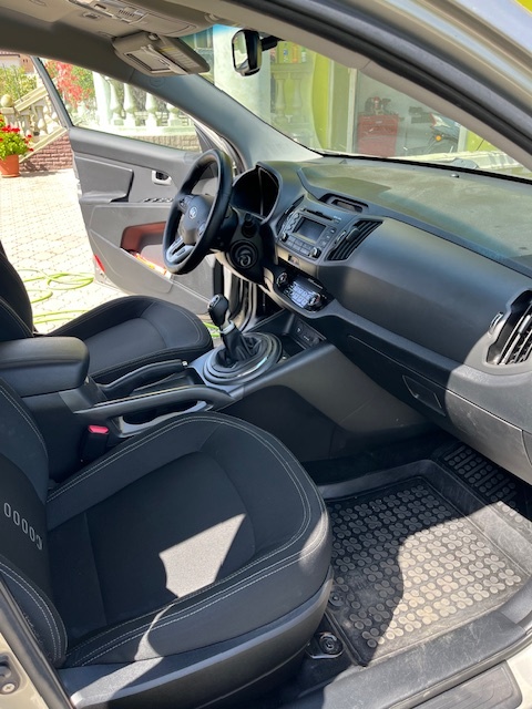 Kia Sportage 2.0 CRDi AWD - 12