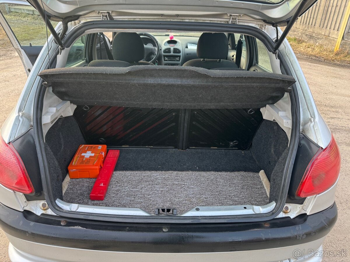 Peugeot 206 1.4 benzin - 12