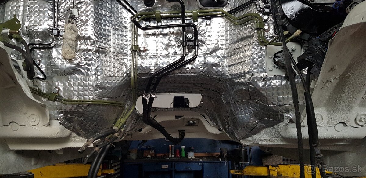 Toyota land cruiser lj73 - 12