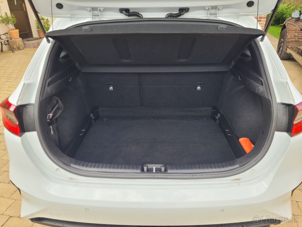 Predám Kia Ceed 1,6 CRDi, automat, 11/2020, odpočet DPH - 12