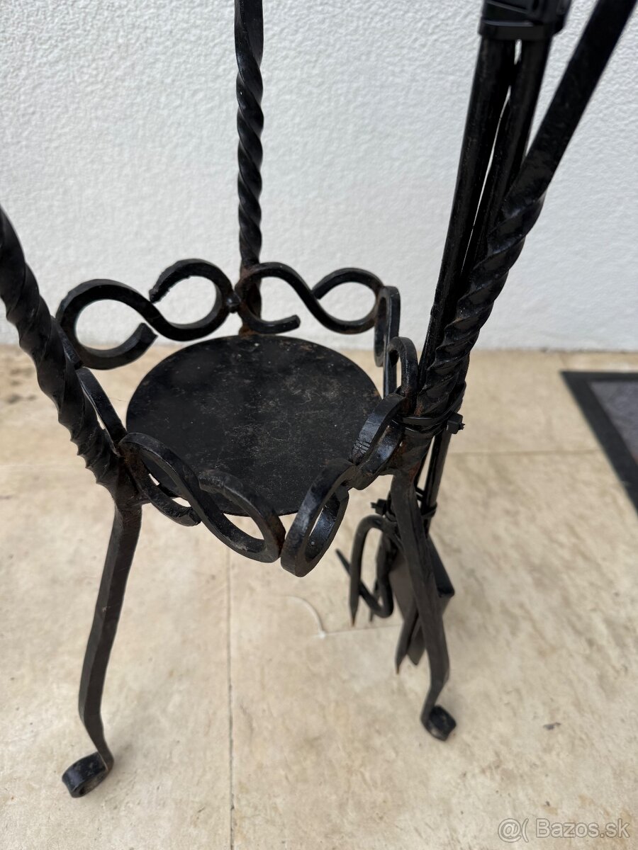 Kované náradie ku krbu - 12