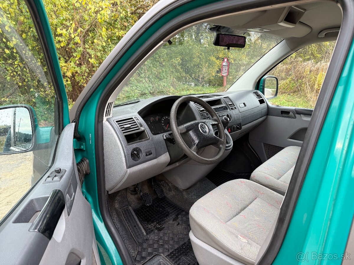 Volkswagen Transporter T5 - 12