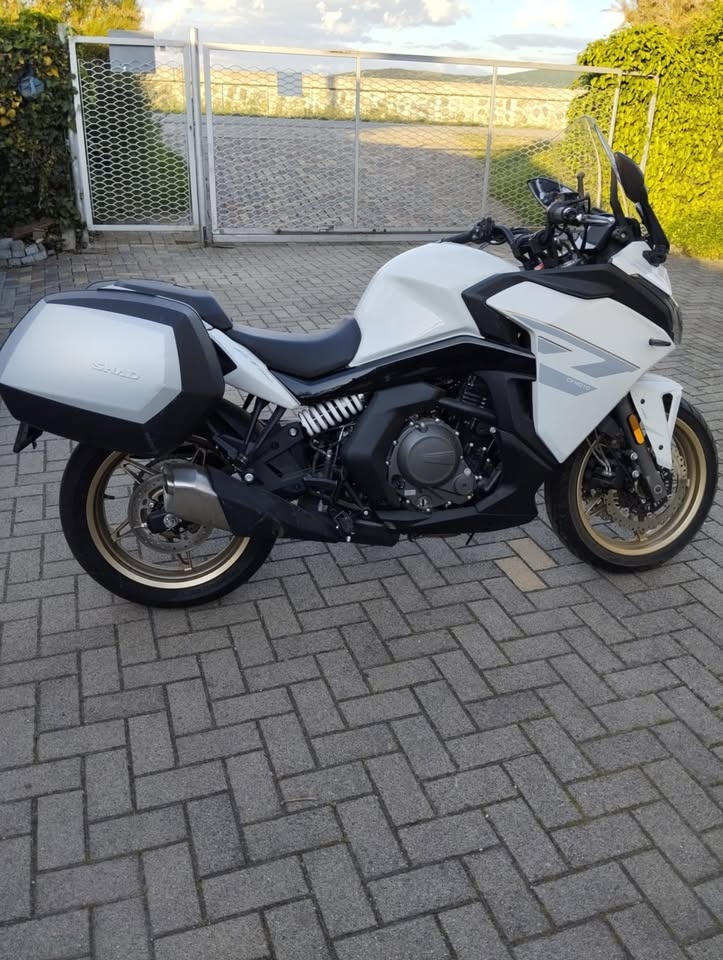CF moto 650gt 2023 - 12