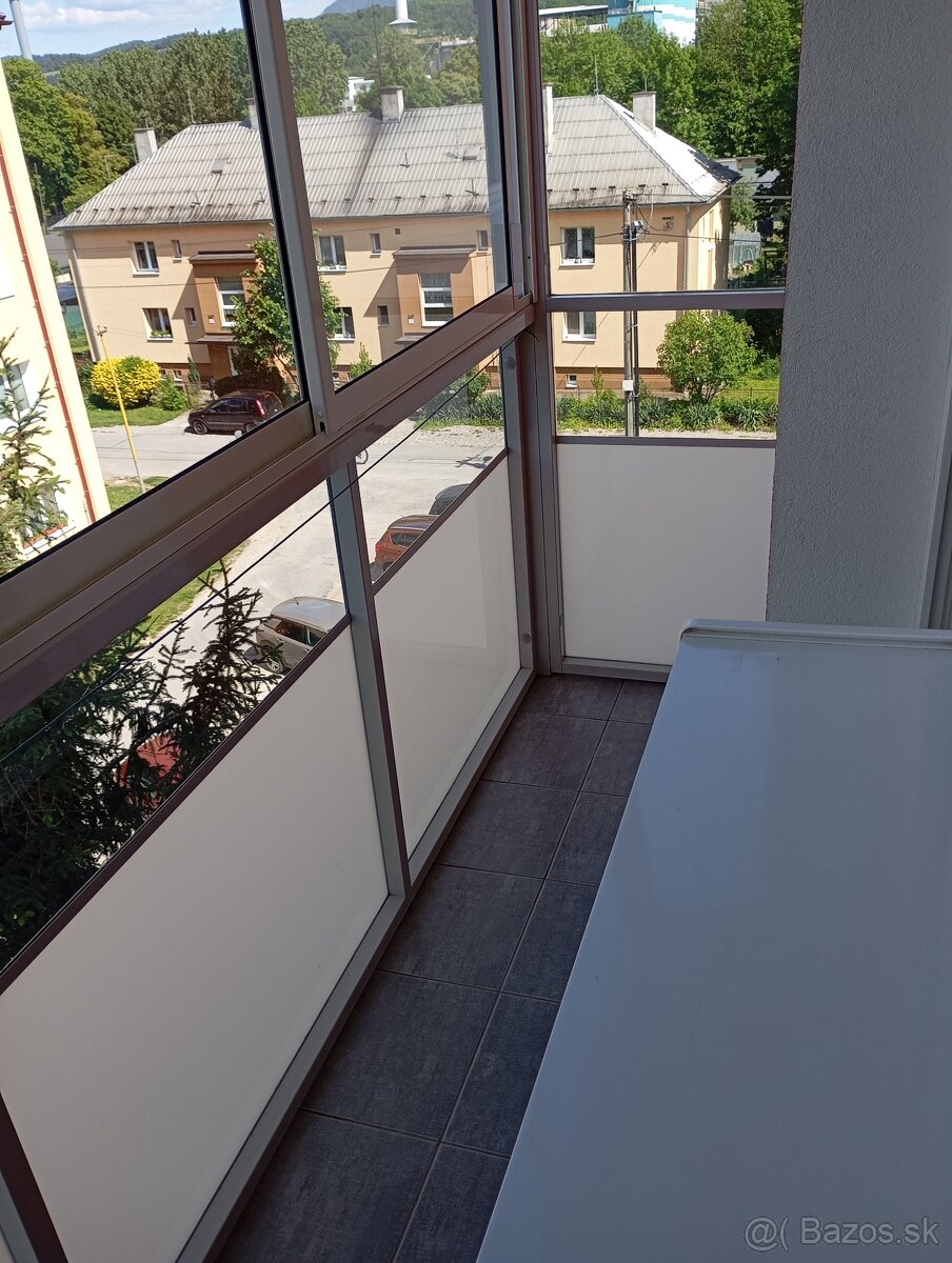 3 Izbovy byt v Ladcoch - 12