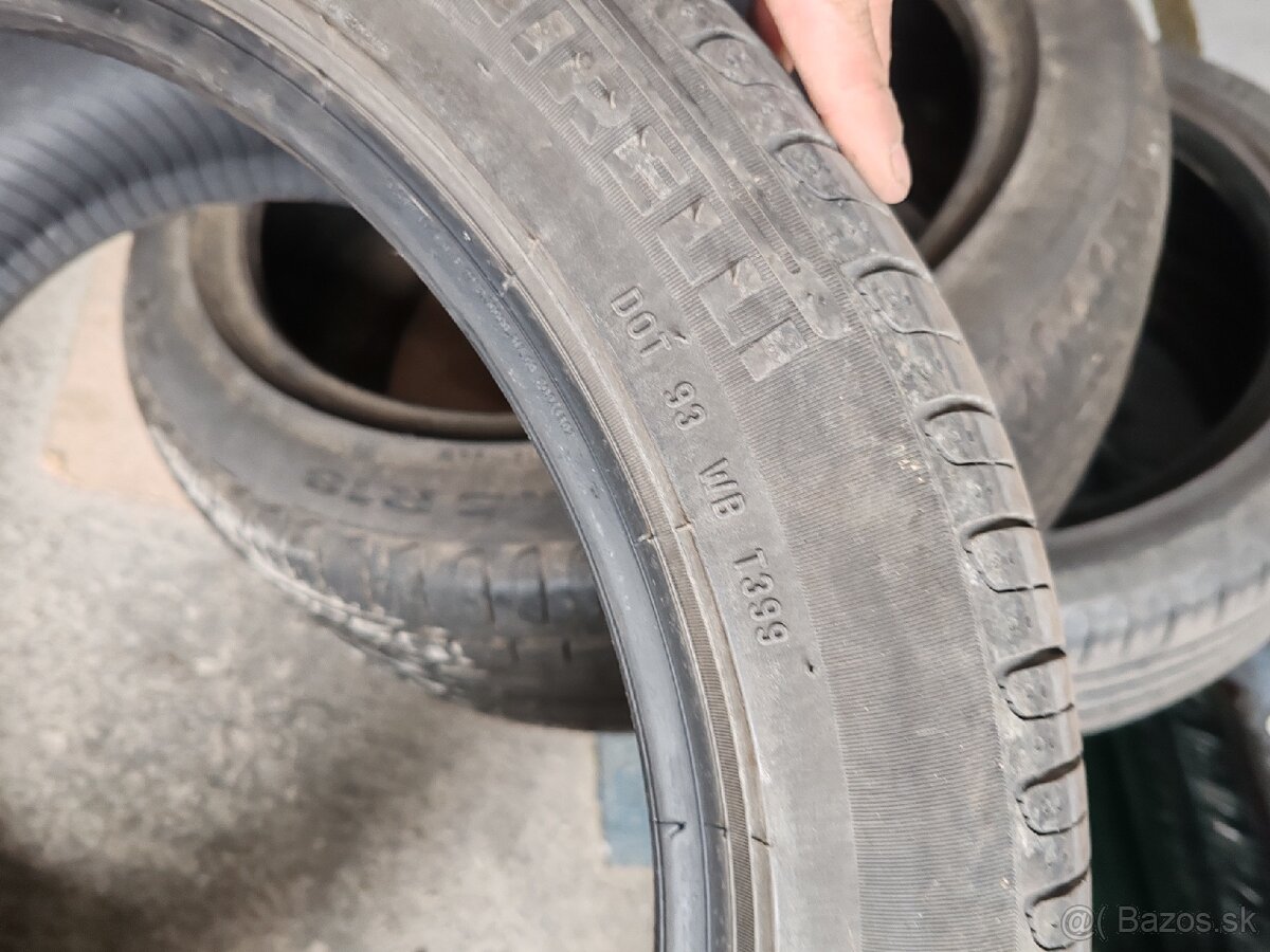 Pirelli cinturato p7 235/45 R18 - 12