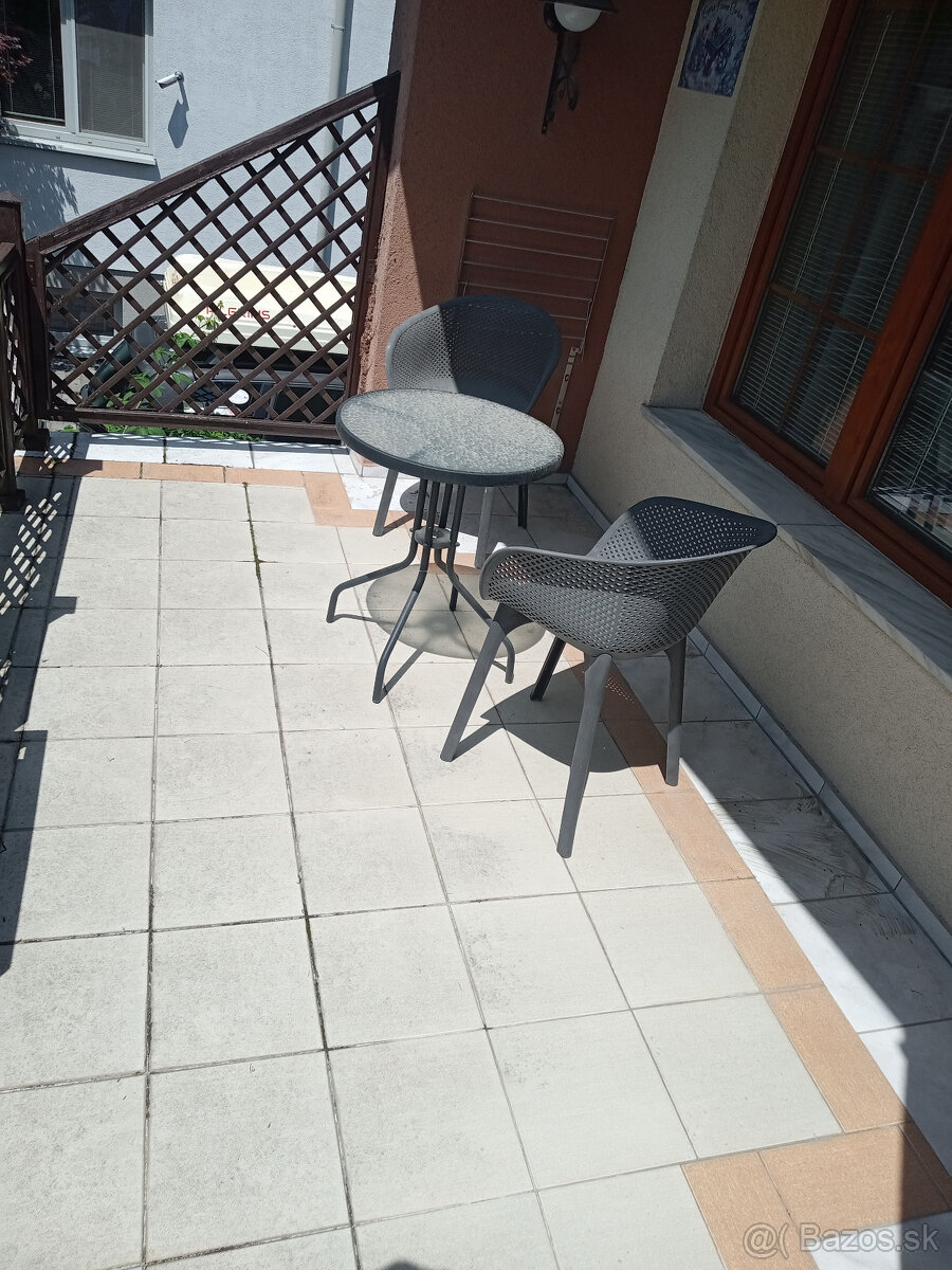 Rodinný dom na prenájom, Staré mesto, 4 izby, krb, zahrada - 12