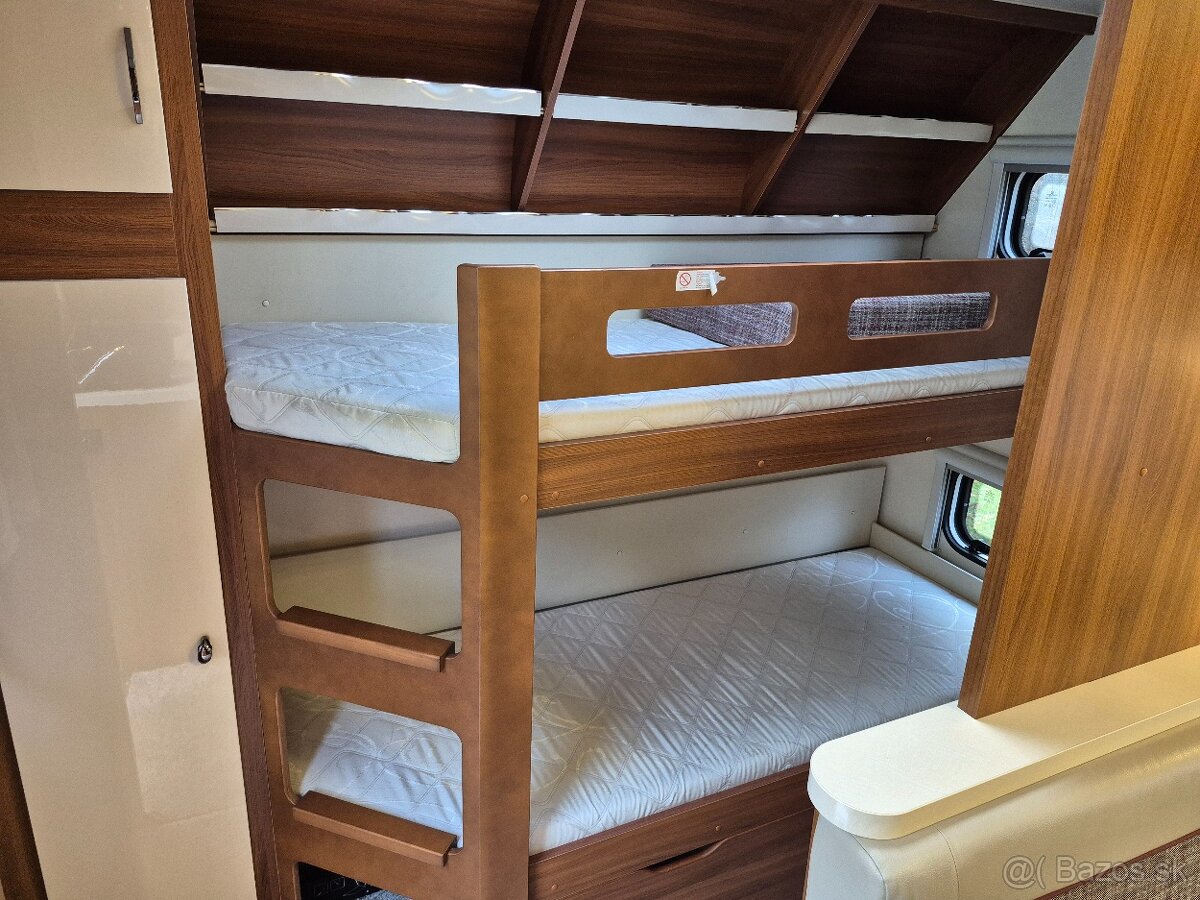 Obytný přívěs Hobby Excellent 560 KMFe - 12