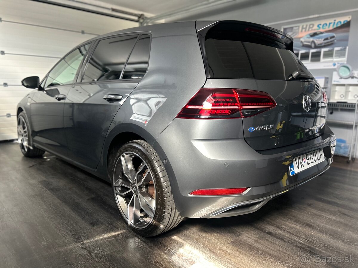 VW eGOLF 100kW (virtual cocpit) - 12