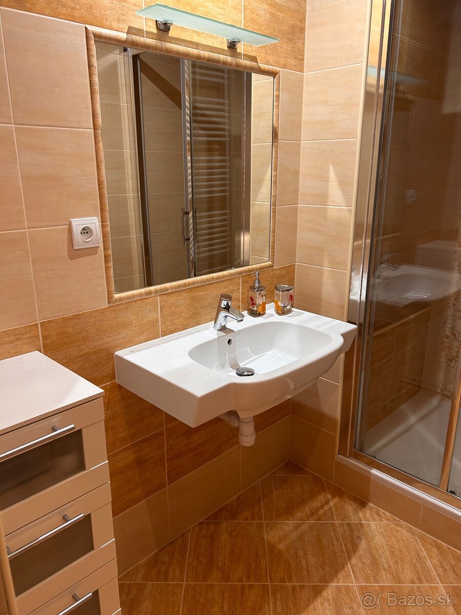 Prenajom 2 izbového bytu - 12