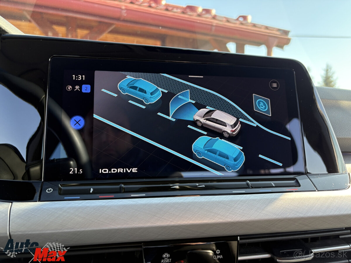 Volkswagen Golf 1.5 TSI ACT Life - 12