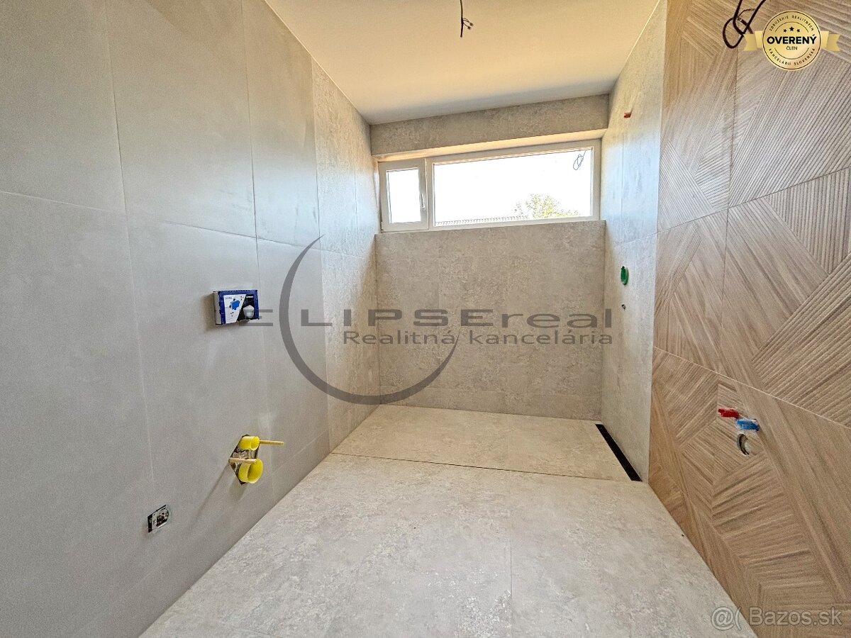 SKOLAUDOVANÉ Štýlový 4i dom – ŠTANDARD v cene - 12