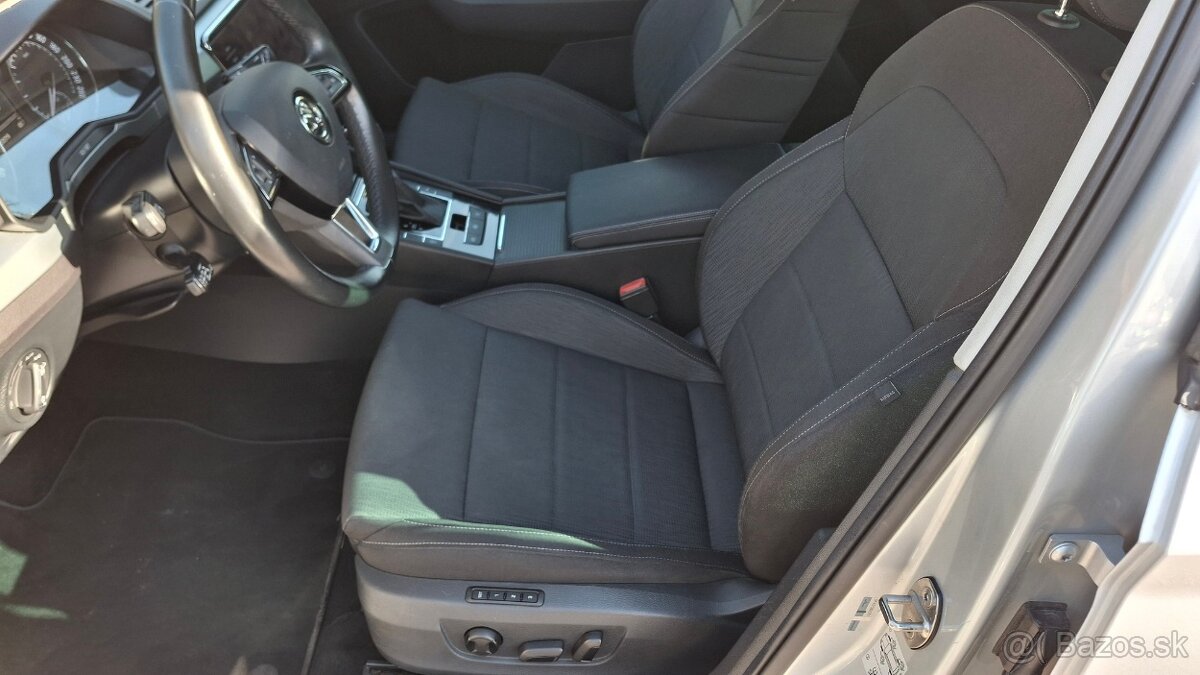 Škoda Superb Combi 2.0 TDI Ambition DSG - 12