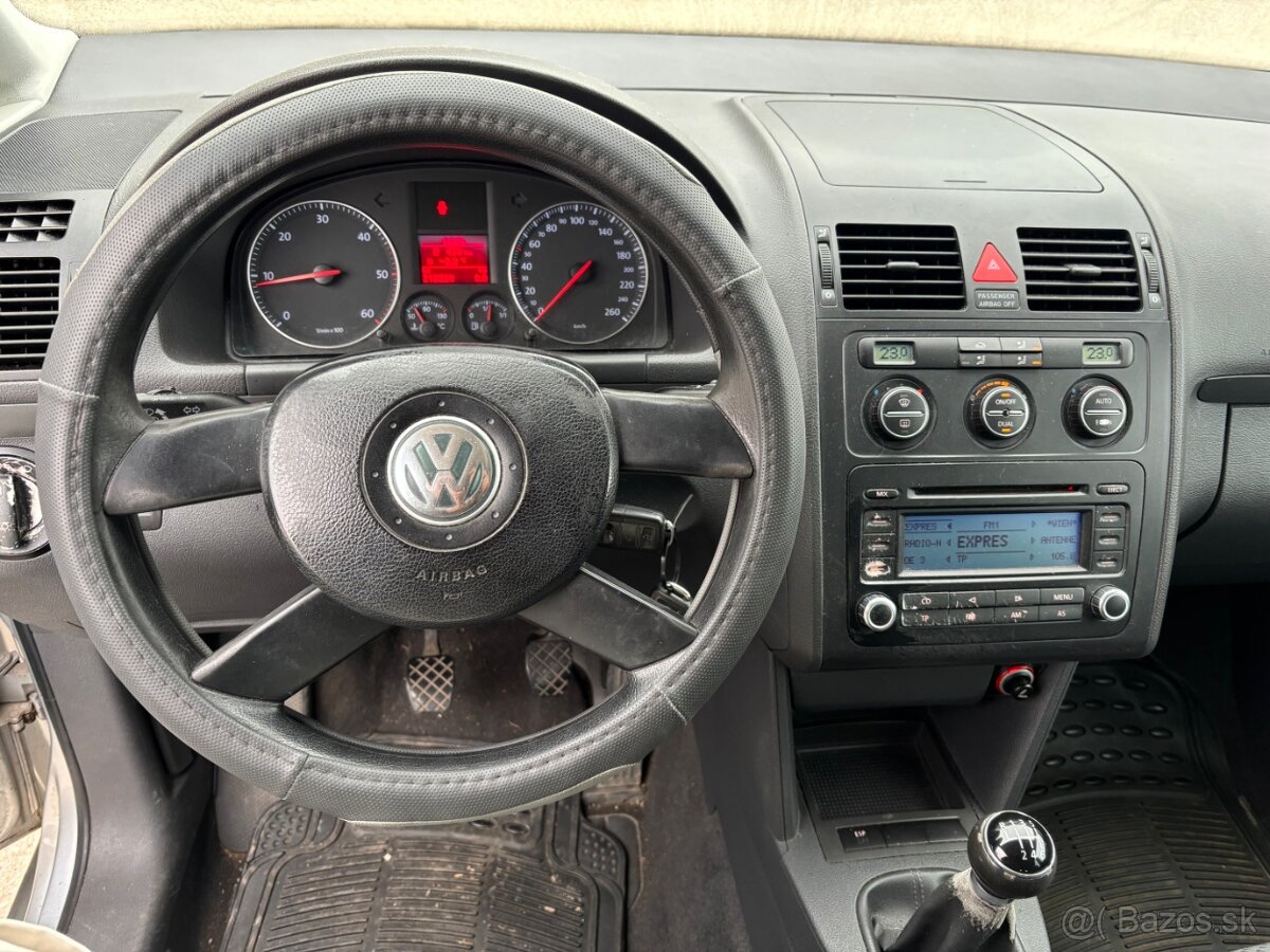 Volkswagen Touran 1.9TDi - 12