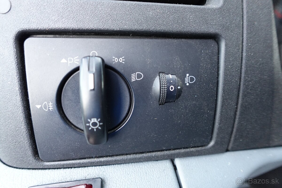 FORD TRANSIT SKŘÍŇ ČELO 2,4TDCI - 12