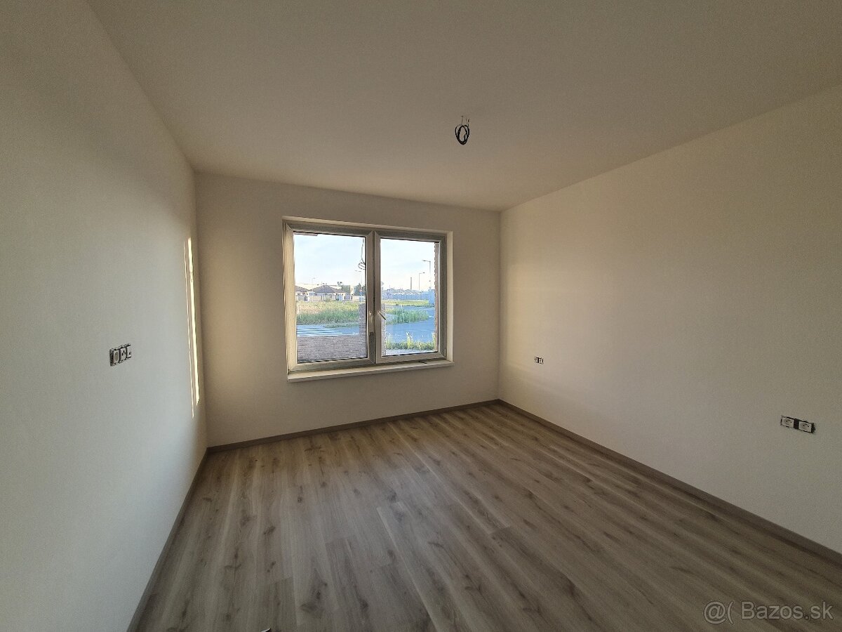 Moderný rodinný dom s možnosťou vlastného prispôsobenia - 12