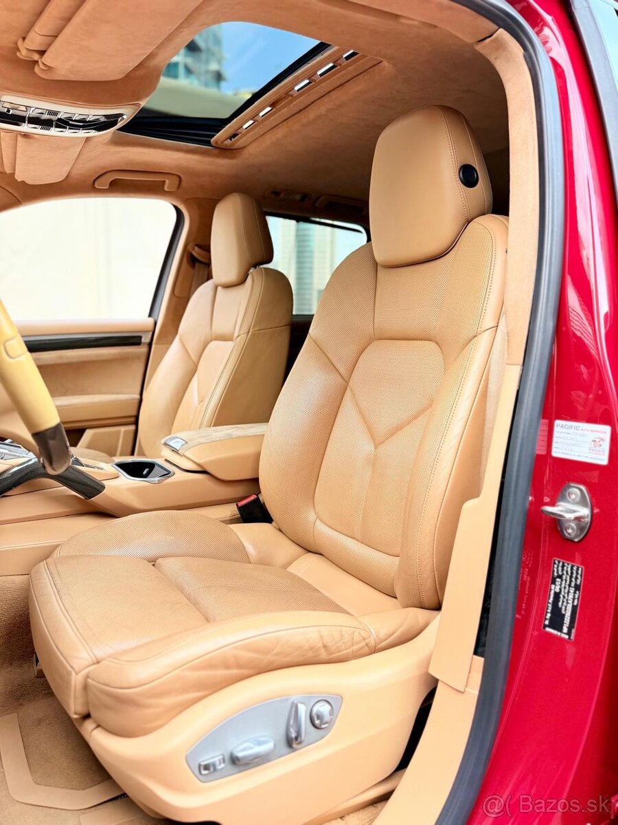 Porsche Cayenne GTS 2013 - 12