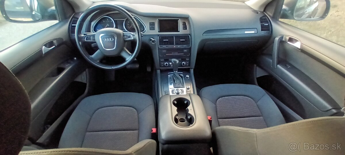Audi Q7 3.0 TDi AT8 - 12