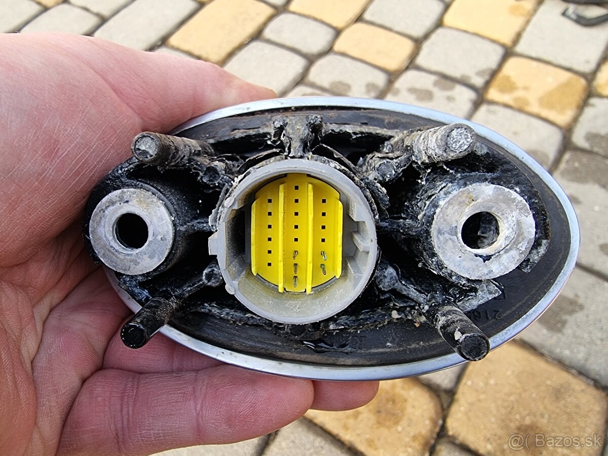 zadné svetlá renault vel satis - 12