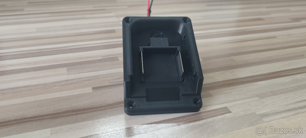 Adaptér batérie makita 18V - 12