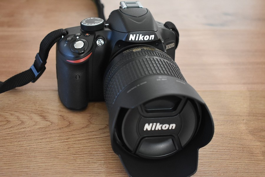 Nikon d3200 s VR AF 18-105 + brasna - nafotene 9 tisic.snim. - 12