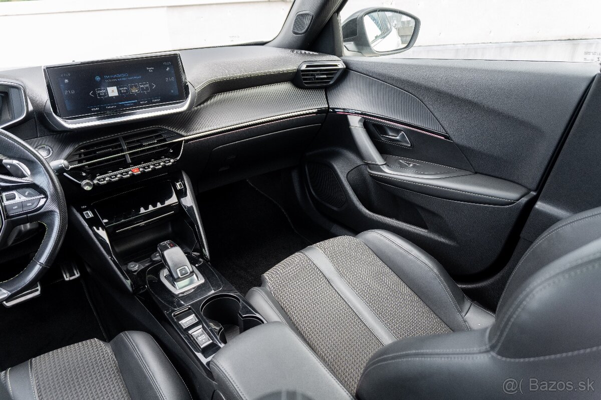 Peugeot 2008 GT-Line V ZÁRUKE - 12