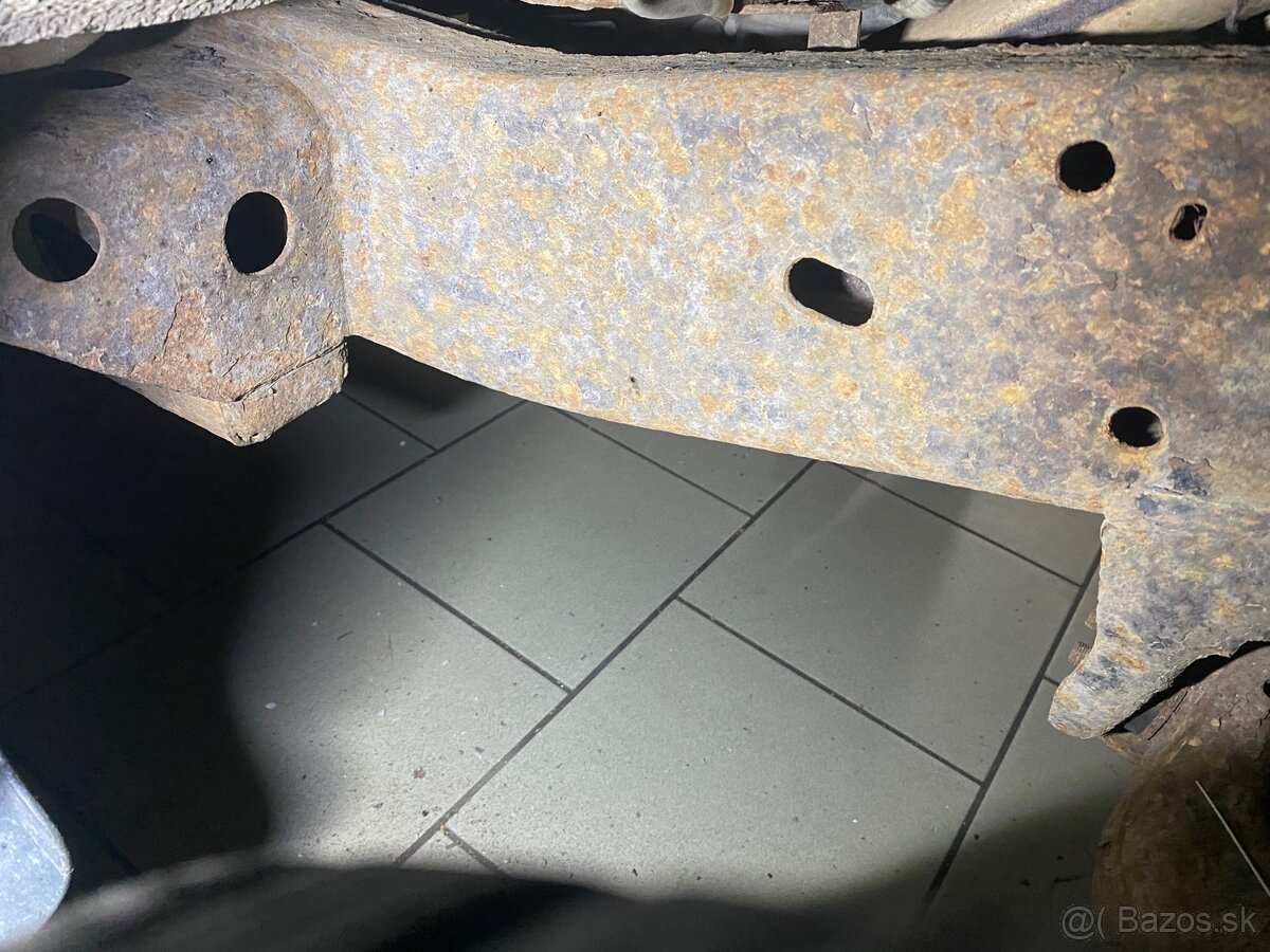 Mitsubishi L200 - 12