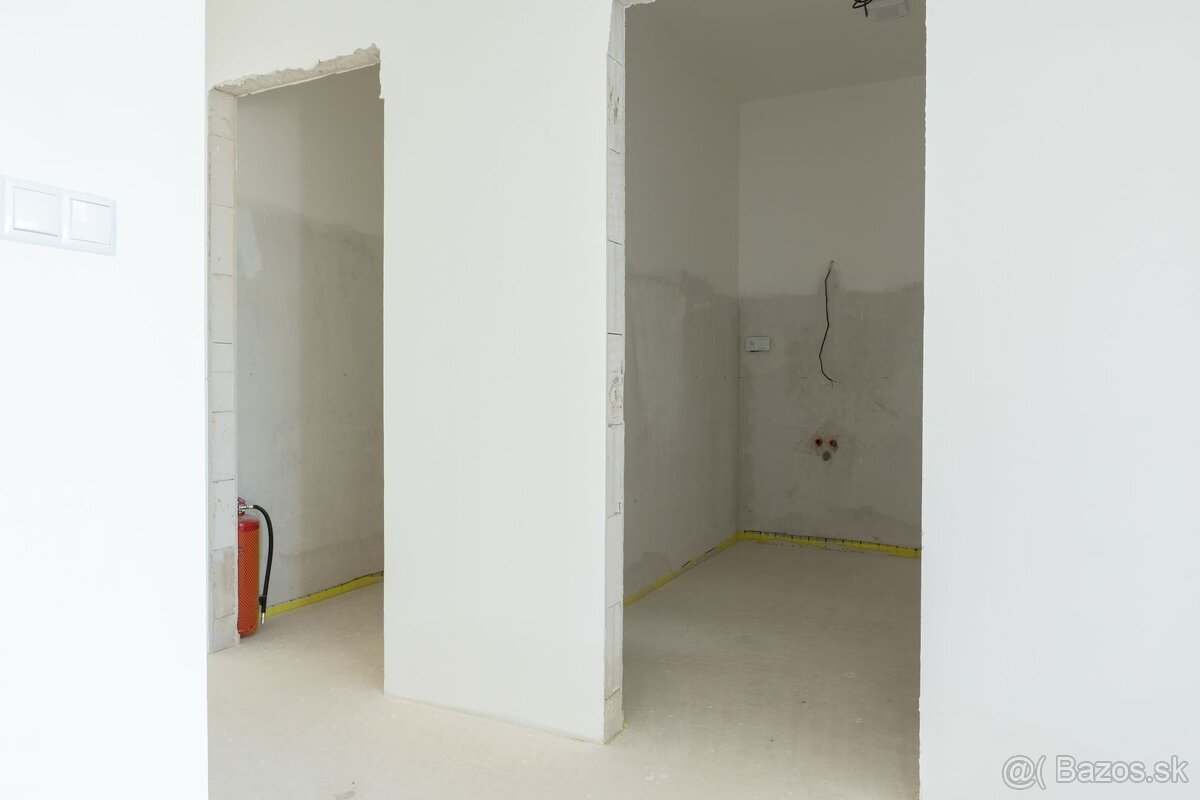 Posledný RODINNÝ DOM v rádovej zástavbe - projekt Pod Ráblom - 12