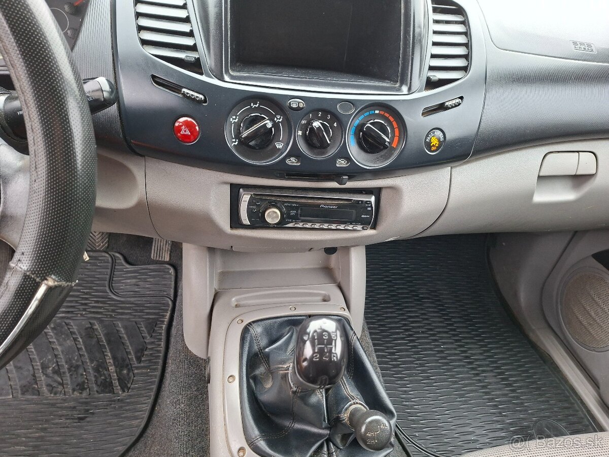 Mitsubishi L 200 L200 2.5 DI-D Single Cab 2011 - 12