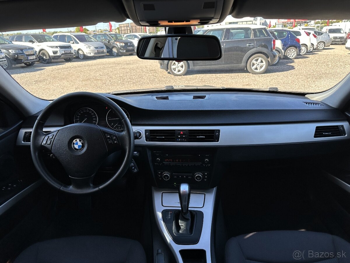 BMW Rad 3 Touring 320d A/T - 12