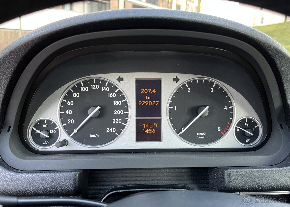 Mercedes-Benz B200 CDI Automat - 12