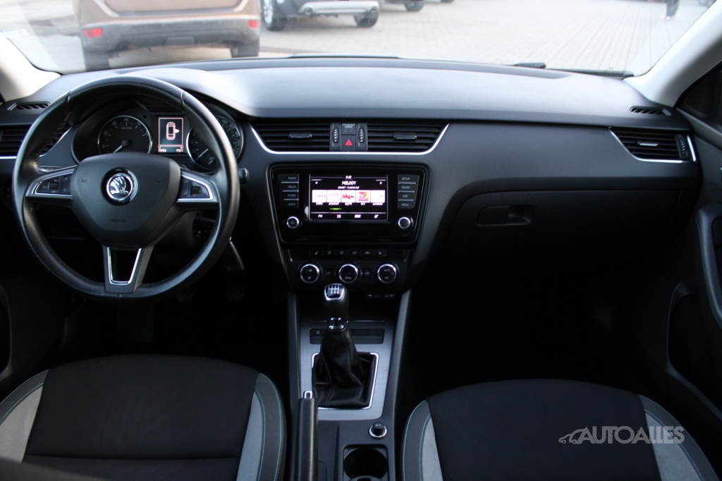 Škoda Octavia Combi 1,0 TSi 85 kW AMBITION - 12