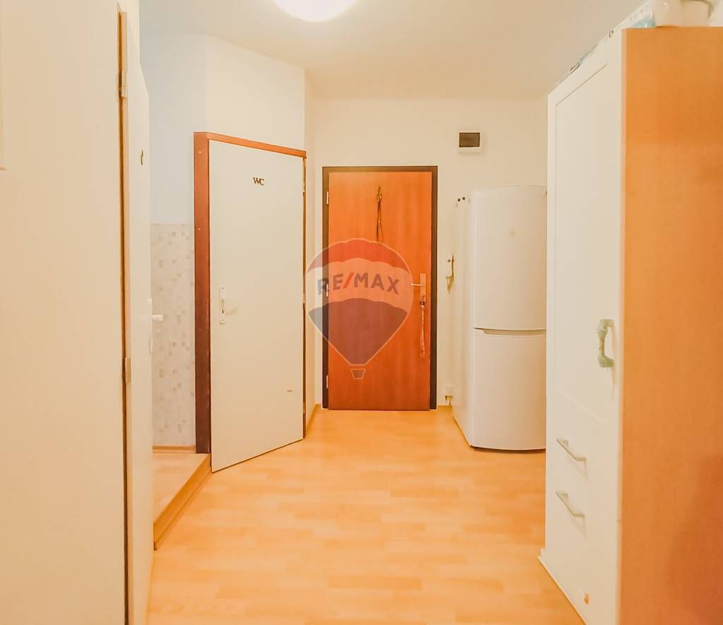 3 izbový byt s balkónom v obľúbenej lokalite na PREDAJ | GAL - 12