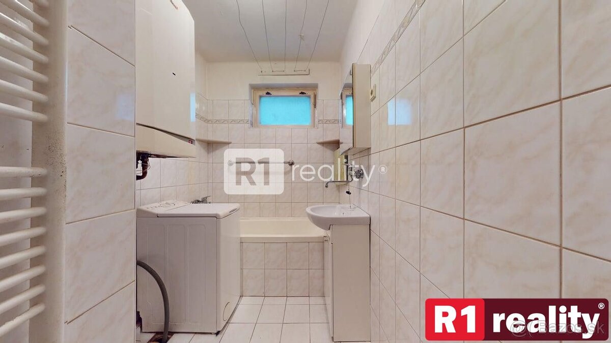 NA PREDAJ 3 izb. byt /dva balkóny/ "VAJANSKÉHO" / Piešťany - 12