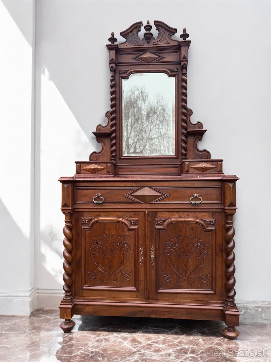 Absolútne nádherná parížska sólo spálňa - 19.storočie - 12