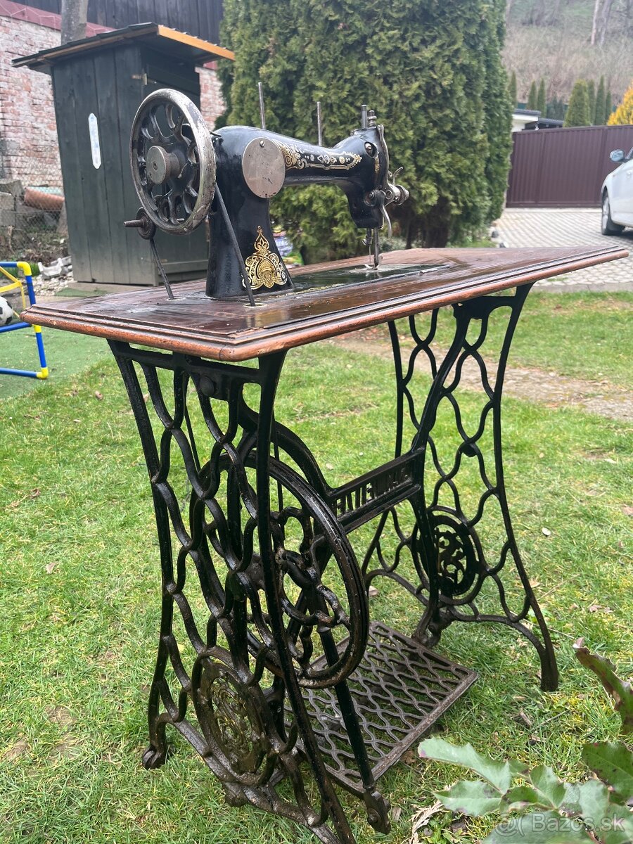 Šijací stroj Singer - 12