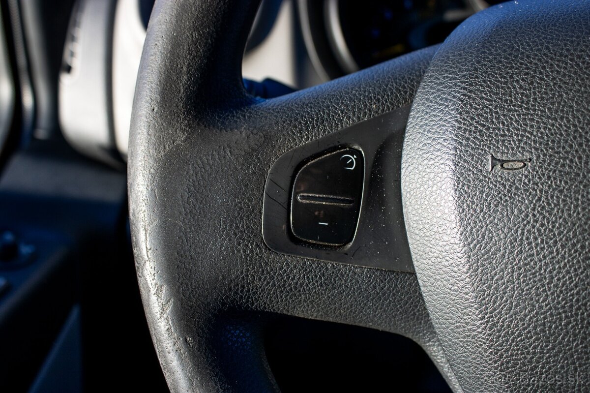 Renault Trafic 1.6 dCi 107kw 8 miestny - 12